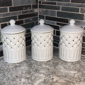 Canister trio (home decor)